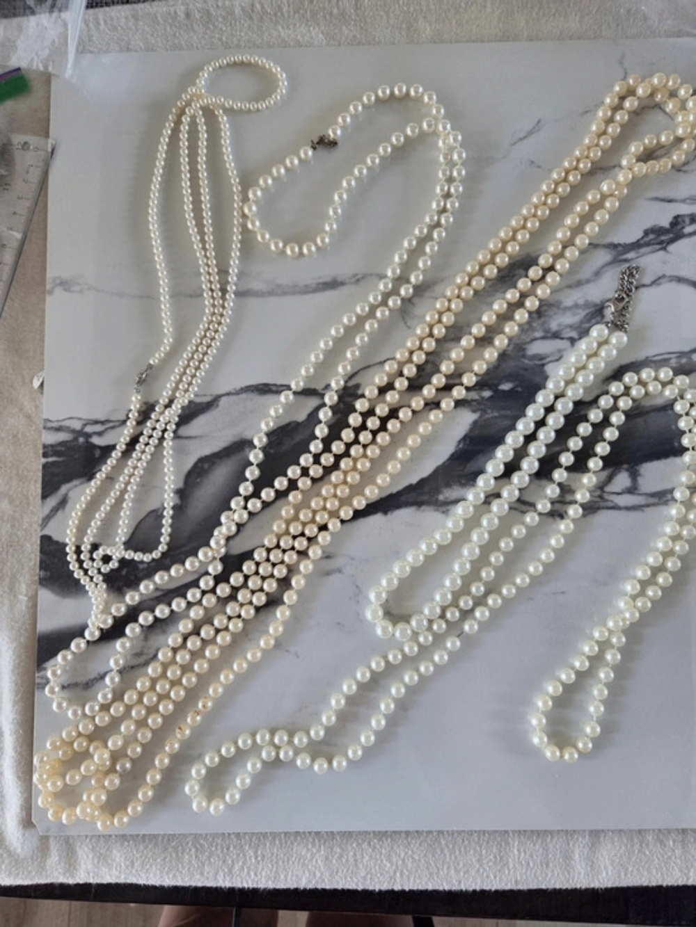 5 Piece Lot Faux Pearl Necklace Strand Collection Cream & White